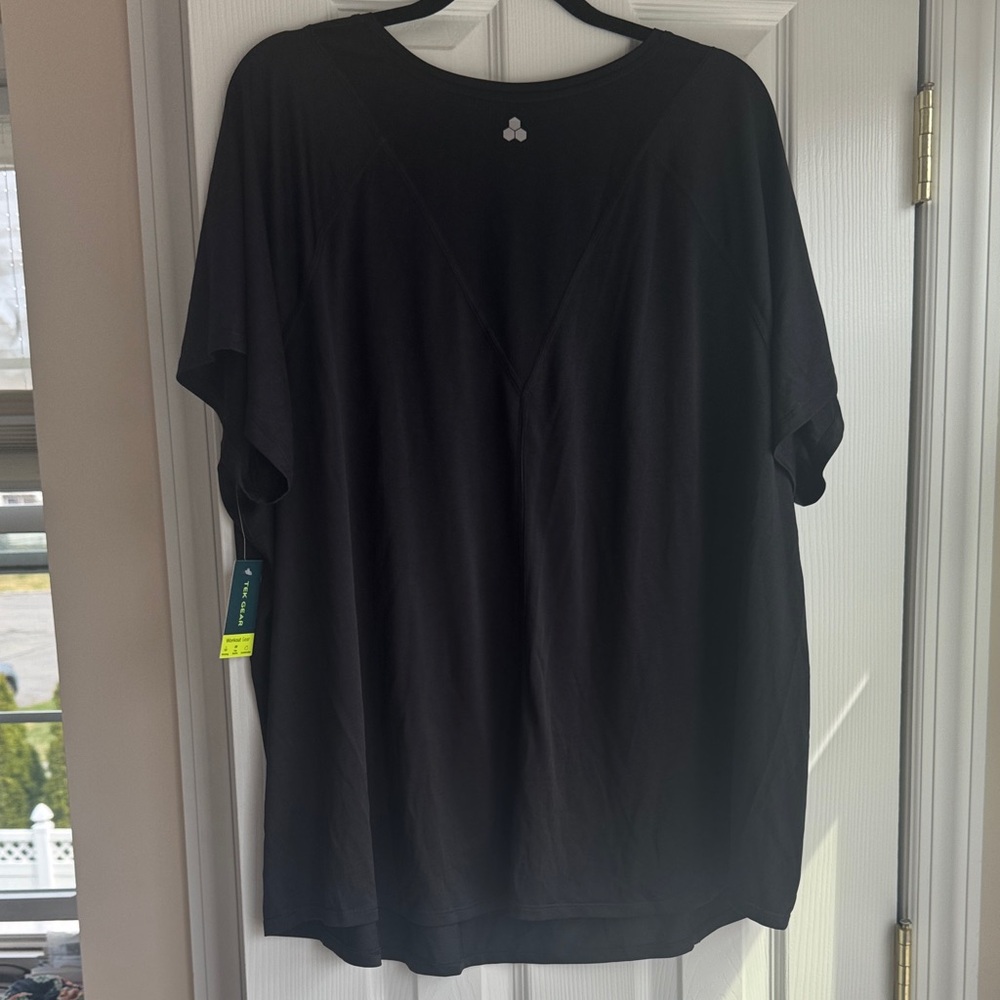 Tek Gear V-Neck Black Tee - Soft Casual Shirt - Picture 6 of 6